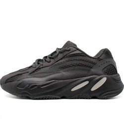 Adidas Yeezy Boost 700 V2 Triple Black - фото 27200